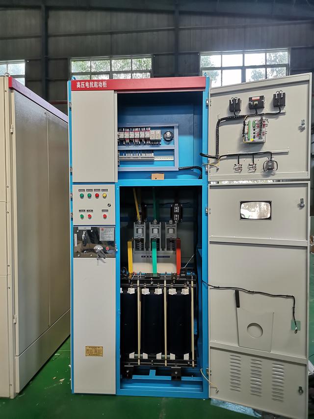 XGN-系列高壓電機綜合啟動柜